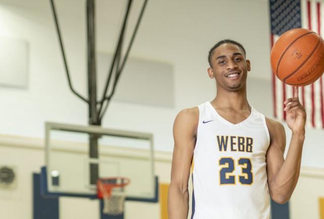 乐鱼app-身体素质相当炸裂！又一位弹簧人引乐透球队疯抢？